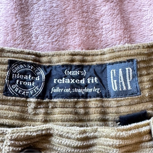 GAP Men's Tan/Brown Corduroy 34x30 Pants Pleated Cuffed Vintage Y2K 00s - Picture 4 of 10